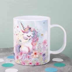 Kunststofftasse mit Einhornmotiv und Wunschname bedruckt