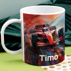 Kunststofftasse mit Rennwagen und Wunschname bedruckt