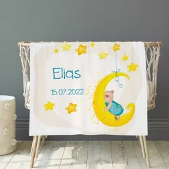 Kuschelige Babydecke mit Name und Datum