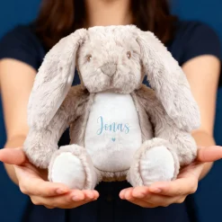 Kuscheltier Hase mit Herzmotiv | Personalisiert mit Name & Datum zur Geburt & Taufe | Farbauswahl