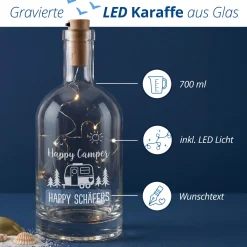 LED Karaffe 'Happy Camper' mit Wunschtext personalisiert | Camping Flaschenlicht aus Glas | Deko Licht