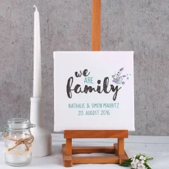 Leinwand - we are family - mit 2 Zeilen Wunschtext, 20 x 20 cm