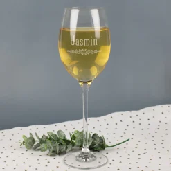 Leonardo Weißweinglas mit Gravur von Name & Blätter-Ornament | Personalisiertes Weinglas Geschenk