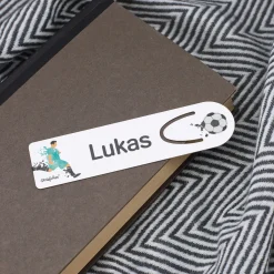 Lesezeichen mit Fußballer und Namensaufdruck
