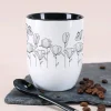 Löffeltasse mit Blumenmotiv und Namensaufdruck