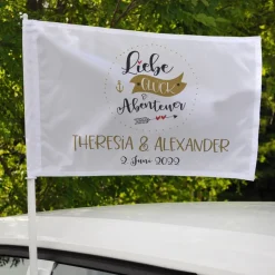 Liebe, Glück & Abenteuer - bedruckte Autofahne zur Hochzeit
