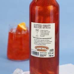 Lillet Geschenkset mit graviertem Weinglas und eleganten Vintage Blumenmotiv