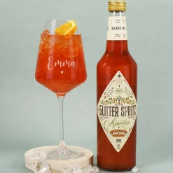 Lillet Geschenkset mit graviertem Weinglas und eleganten Vintage Blumenmotiv