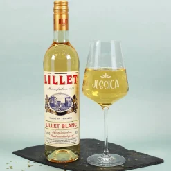 Lillet Präsentset für eine stressfreie Weihnachtszeit mit Glas und persönlicher Geschenkbox