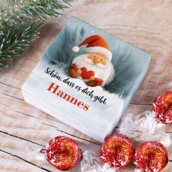 Lindorkugeln in personalisierter Geschenkbox zu Weihnachten | Wichtel-Motiv
