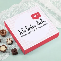 Lindt Pralinés - Ich liebe dich - mit Like-Symbol, Herzchen und Wunschtext