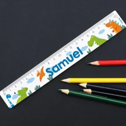 Lineal mit Dinosaurier Motiv und Namensaufdruck