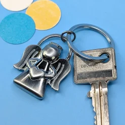 Metall-Schlüsselanhänger Schutzengel mit Herzsymbol in den Händen & geschwungenen Flügeln