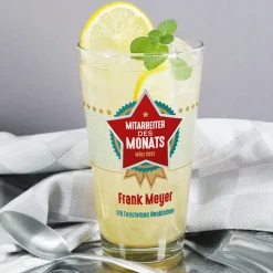 Mitarbeiter des Monats - Trinkglas mit Name, Datum und Wunschtext
