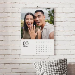 Moderner Foto-Wandkalender 2026 mit Wunschtext in verschiedenen Formaten