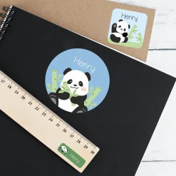 Namensaufkleber mit Panda Motiv und Name personalisiert | 84 Sticker für Kindergarten, Kita & Schule