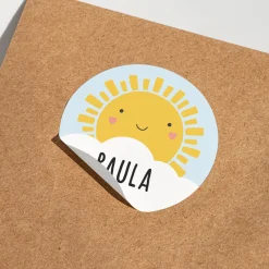 Namensaufkleber mit Sonne Motiv und Name personalisiert | 84 Sticker für Kindergarten, Kita & Schule