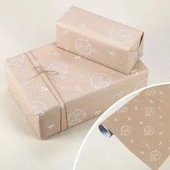 Naturfarbenes Geschenkpapier zur Hochzeit