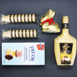 Oster-Geschenkset im Holzkorb mit Eckes Eierlikör, Lindt Goldhase und Waffelbechern