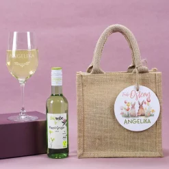 Ostergeschenkset mit Biorebe Weiß- oder Rotwein und graviertem Glas