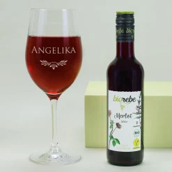 Ostergeschenkset mit Biorebe Weiß- oder Rotwein und graviertem Glas