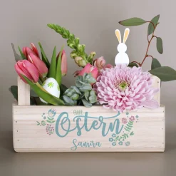 Osterkörbchen & Pflanzkiste aus Holz mit Wunschnamen | Frohe Ostern Motiv
