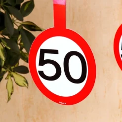 Papiergirlande Verkehrsschild zum 50. Geburtstag
