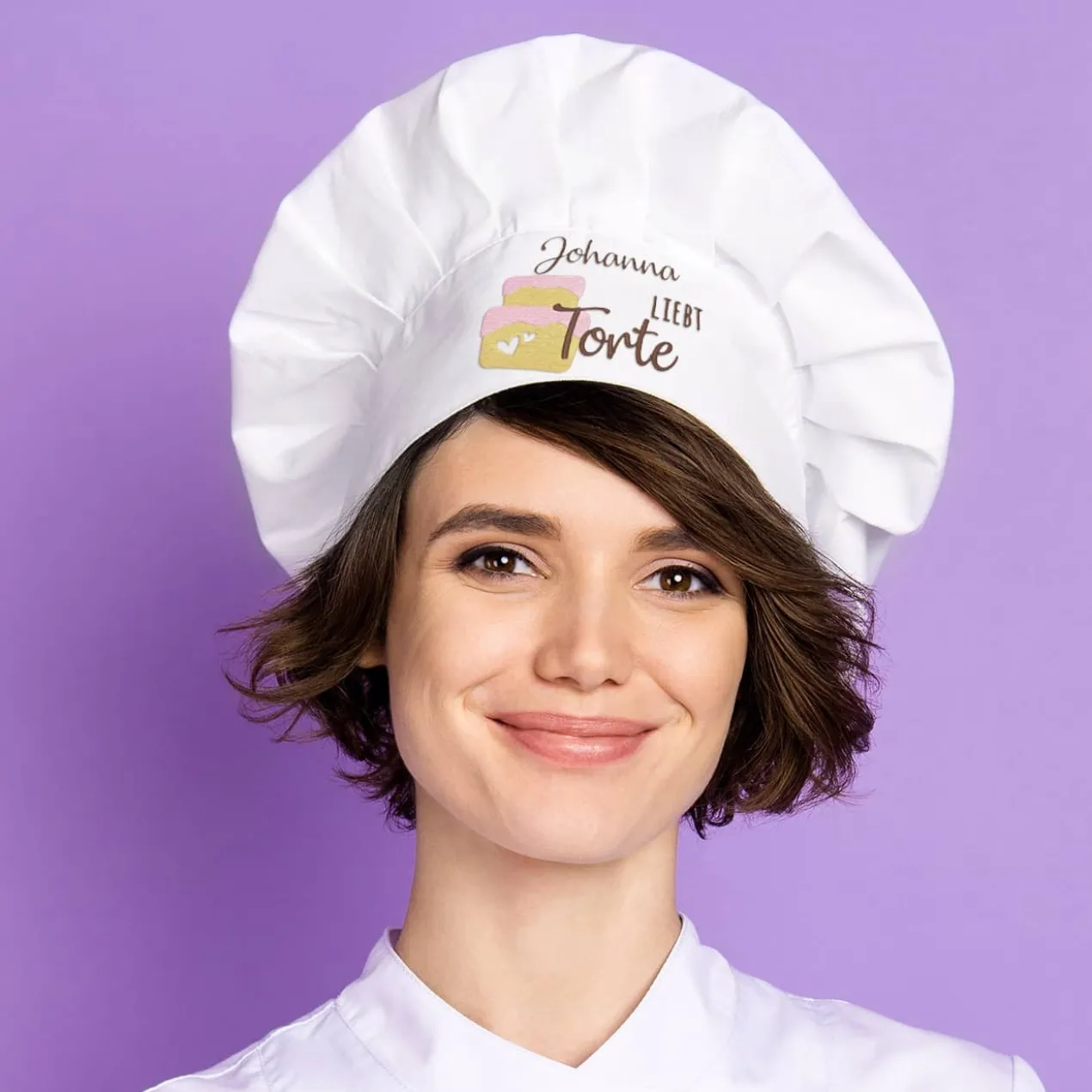 Persönliche bestickte Kochmütze "Ich liebe Torte" mit Ihrem Wunschnamen