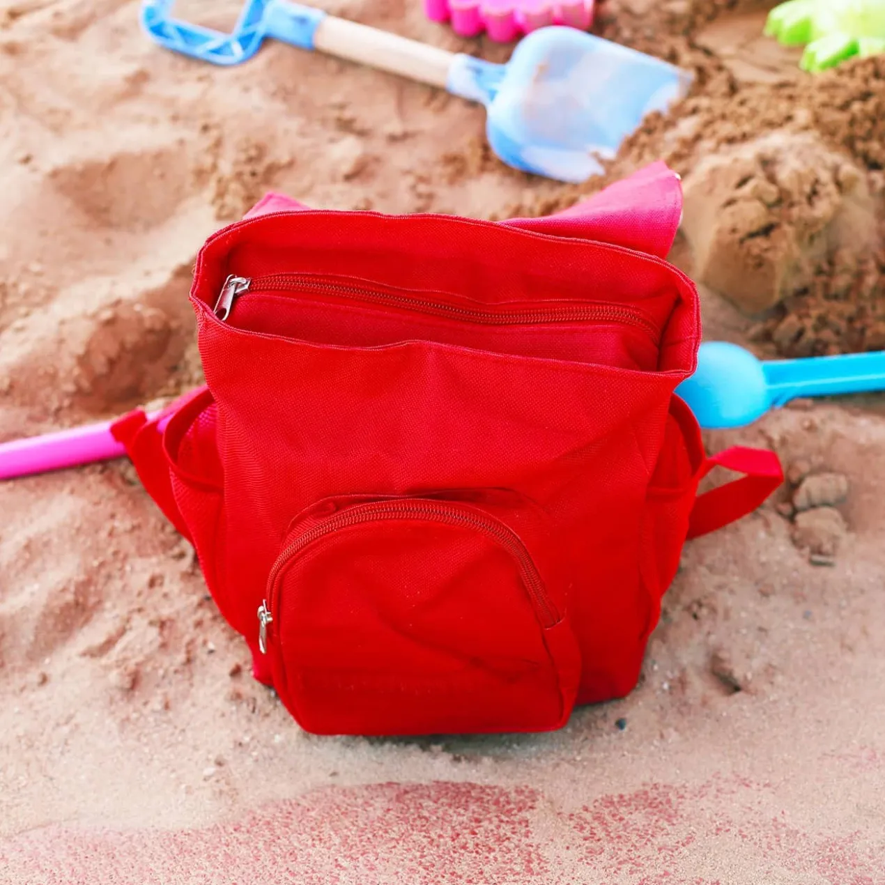 persönlicher Kinderrucksack in rot mit Schmetterlingen und Blüten
