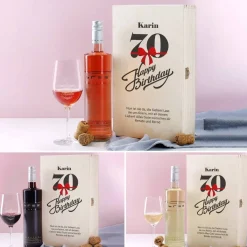 Persönliches Wein-Set zum 70. Geburtstag mit graviertem Glas und Flasche