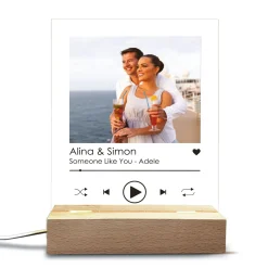 Personalisierbare LED-Lampe mit Foto, Namen & Wunschtext | Musik-Player-Design
