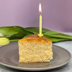 Personalisierbarer Kuchen mit 10 Fotos und Wunschtext | 3 Geschmacksrichtungen