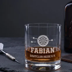 Personalisierbares Whisky Glas mit Dart Gravur | Whiskeyglas mit Name für Dartspieler