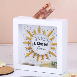Personalisierte Bilderrahmen Spardose mit Name als Geschenk zur Einschulung | Bleistifte