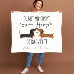 Personalisierte Decke mit Dackeln & Wunschtext 120 x 100 cm | Romantisches Geschenk zum Valentinstag