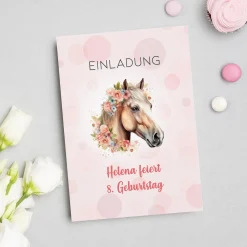 Personalisierte Einladungskarte zum Kindergeburtstag | Pferdemotiv mit Blumen