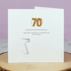 Personalisierte Einladungskarte zum 70. Geburtstag mit Foto & goldener Zahl | Klappkarte mit Umschlag