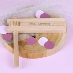 Personalisierte Holzratsche mit Wunschgravur als Geschenk oder Fanartikel für Fußball und co.