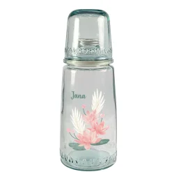 Personalisierte Karaffe mit Trinkglas mit Name für Wellness & Yoga | Motiv Seerose
