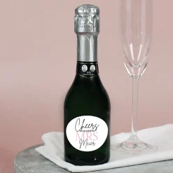 Personalisierte Mini-Sektflasche – „Cheers auf die zukünftige Mrs" mit Wunschname | Geldermann