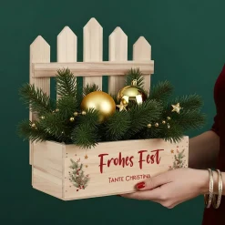 Personalisierte Pflanzkiste mit Zaun & Winterbouquet-Motiv zu Weihnachten | Geschenkkorb mit Wunschtext