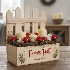 Personalisierte Pflanzkiste mit Zaun & Winterbouquet-Motiv zu Weihnachten | Geschenkkorb mit Wunschtext
