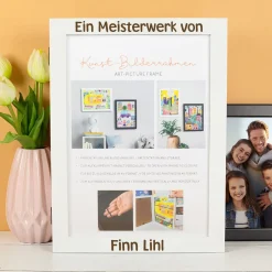 Personalisierter Bilderrahmen für Kinderbilder mit Aufbewahrungsfach | DIN A4 Holzrahmen weiß