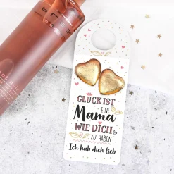 Personalisierter Flaschenanhänger mit Lindt Schokoherzen zum Muttertag | 2 Größen