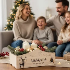 Personalisierter Geschenkkorb zu Weihnachten mit Hirschmotiv & Wunschtext | Pflanzkiste aus Holz