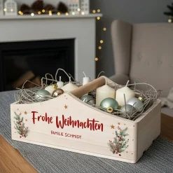 Personalisierter Geschenkkorb zu Weihnachten mit Wunschtext & Winterbouquet-Motiv | Holz-Pflanzkiste