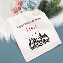 Personalisierter Geschenksack zu Weihnachten mit Wunschtext | Baumwollbeutel mit Winterdorf-Motiv