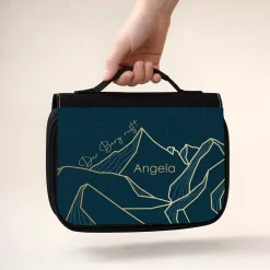 Personalisierter Kulturbeutel mit Berge Motiv | Waschtasche zum Aufhängen für Bergsteiger