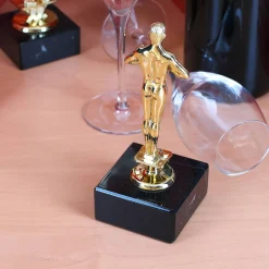 Personalisierter Pokal mit Wunschgravur, klein