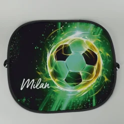Personalisierter Sonnenschutz mit modernen Fußball-Motiv für das Autofenster
